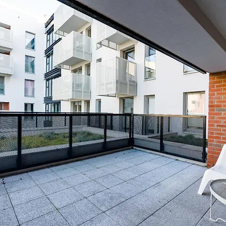 Niedzialkowskiego By Renters Apartment *