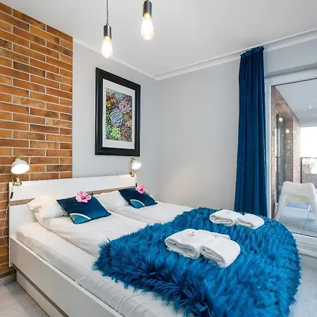 Niedzialkowskiego By Renters Апартаменты