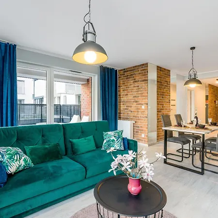 Niedzialkowskiego By Renters *