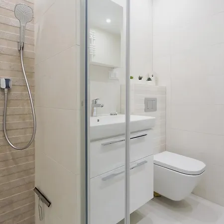 Niedzialkowskiego By Renters * Познань