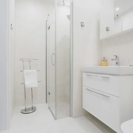 Niedzialkowskiego By Renters Apartment Poznan