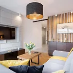 Niedziałkowskiego By Renters Apartament *