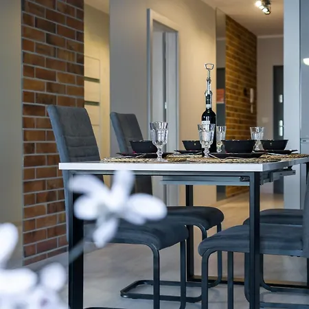 아파트 Niedzialkowskiego By Renters 포즈난