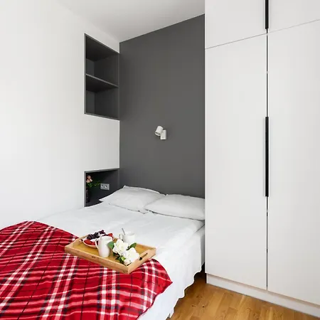 Niedzialkowskiego By Renters 아파트 *